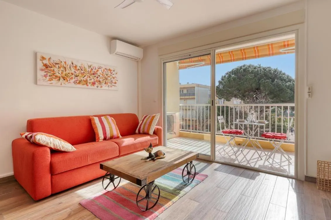 Studio Neuf Bord De Mer Le Lavandou - Piscine - Tennis - Boulodrome Dans La Residence Apartment