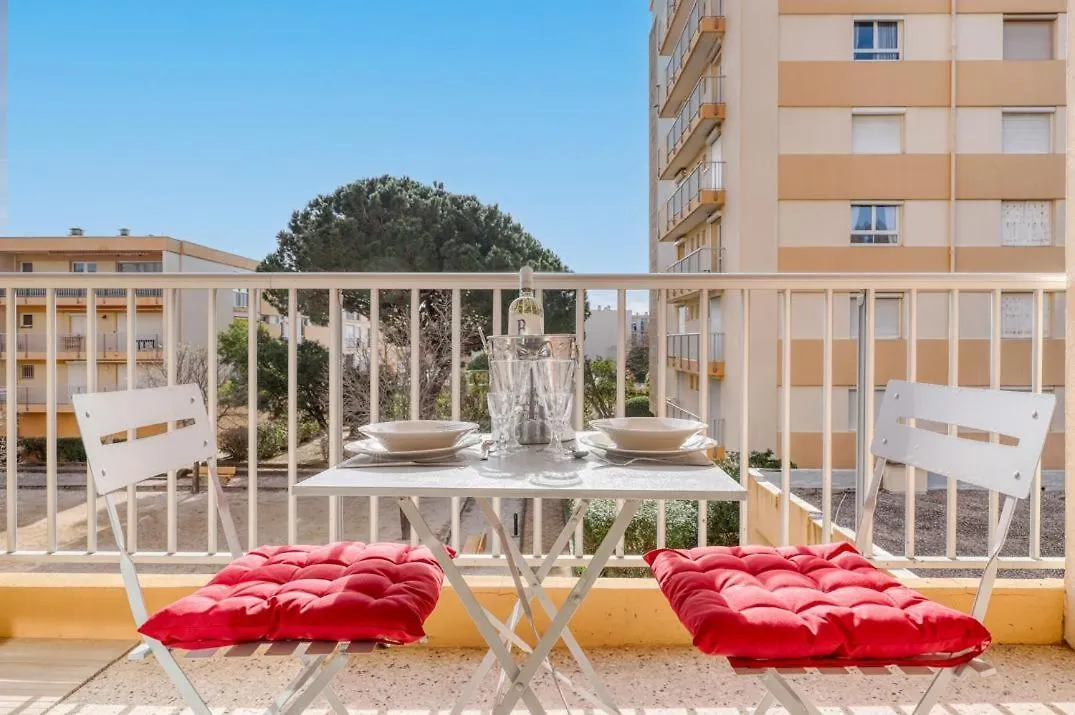 Studio Neuf Bord De Mer Le Lavandou - Piscine - Tennis - Boulodrome Dans La Residence Apartment