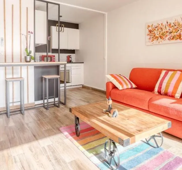 Apartment Studio Neuf Bord De Mer Le Lavandou - Piscine - Tennis - Boulodrome Dans La Residence